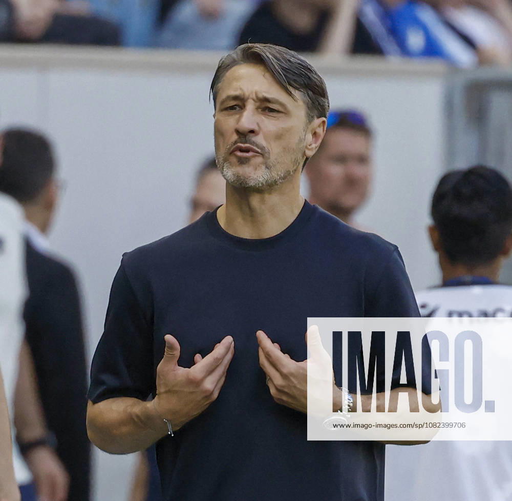 Im Bild: Trainer Niko Kovac (Borussia Dortmund) mit Anweisungen 05.09.2026, TSG 1899 Hoffenheim - Borussia Dortmund, 1. Bundesliga, 2. Spieltag, Deutschland, Sinsheim, SNP Arena, DFL REGULATIONS PROHIBIT ANY USE OF PHOTOGRAPHS AS IMAGE SEQUENCES AND OR QUASI-VIDEO.