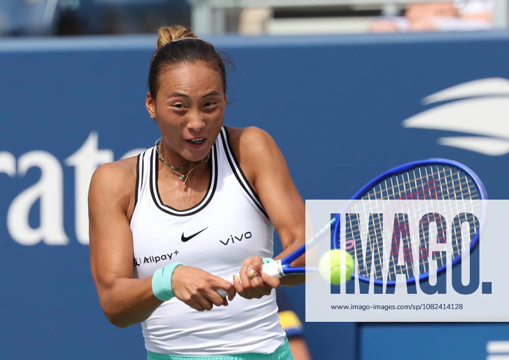QINWEN ZHENG of China during the match against M. Keys of USA in the third round of Grand Slam tournament US Open. New York, USA. Tennis: US Open - Qinwen Zheng - ZUMAc278 20260905_zsp_c278_026