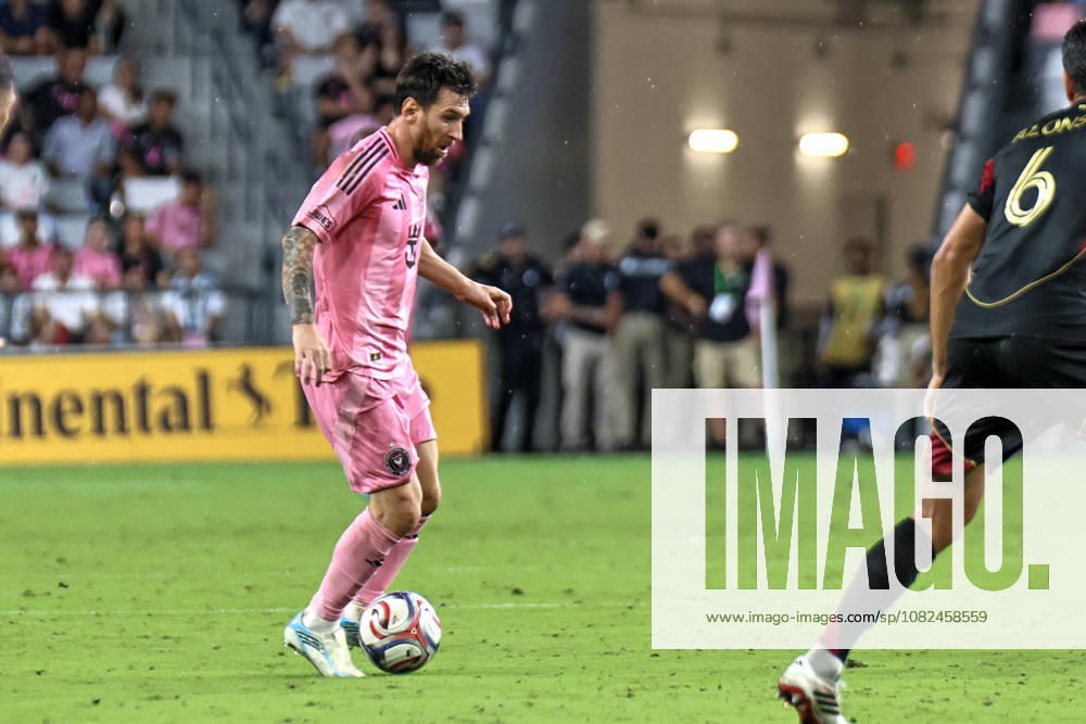 LIONEL MESSI (10) of Inter Miami CF controls a ball during a Major League soccer match between Inter Miami CF and Atlanta United FC Miami USA - ZUMAa257 20260905_zsp_a257_020