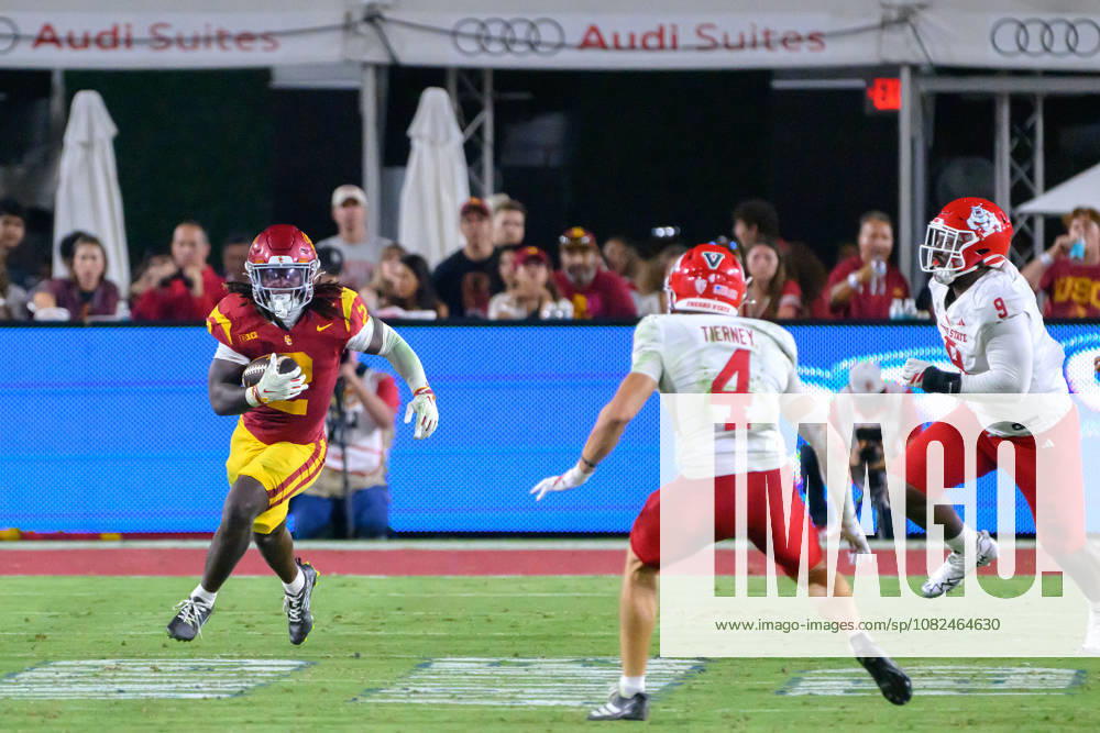 22 Shahn Alston, RB of the USC Trojans during a regular-season college football game against the Fresno State Bulldogs on Friday, September 4, 2026, at the Los Angeles Memorial Coliseum in Los Angeles, California. USC defeats Fresno State, 39-0. MARK HAMMOND BNS PI Los Angeles USA - ZUMAp124 20260904_zaa_p124_126