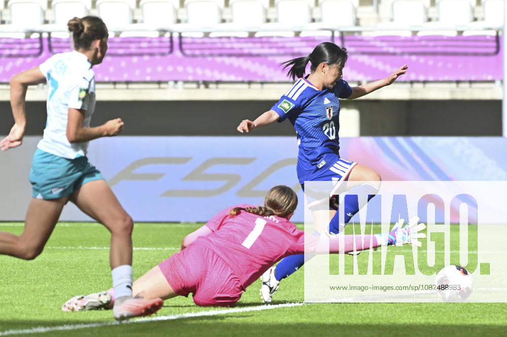 SOCCER - FIFA World Cup, WM, Weltmeisterschaft, Fussball - FIFA U-20 Women? World Cup - Japan vs. New Zealand Photo by IPA ABACAPRESS.COM88196907 - Grace Duncan (NZL), Brooke Neary (NZL), and Konoha Nakamura (JAP) during the FIFA U-20 Women s World Cup match between Japan and New Zealand in Lodz, Poland, on September 6, 2026 Lodz Poland