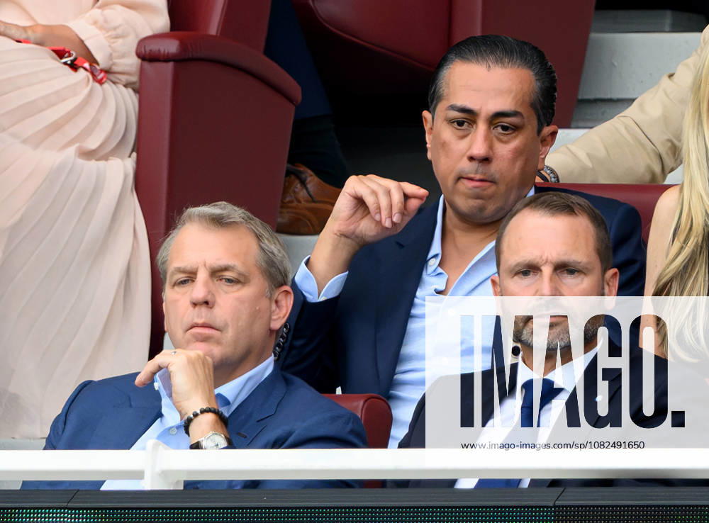 Arsenal v Chelsea - Premier League - The Emirates - London. Arsenal v Chelsea - Premier League - The Emirates - London. Chelsea co-owners Todd Boehly and Behdad Eghbali watch on. Picture : Mark Pain LONDON England