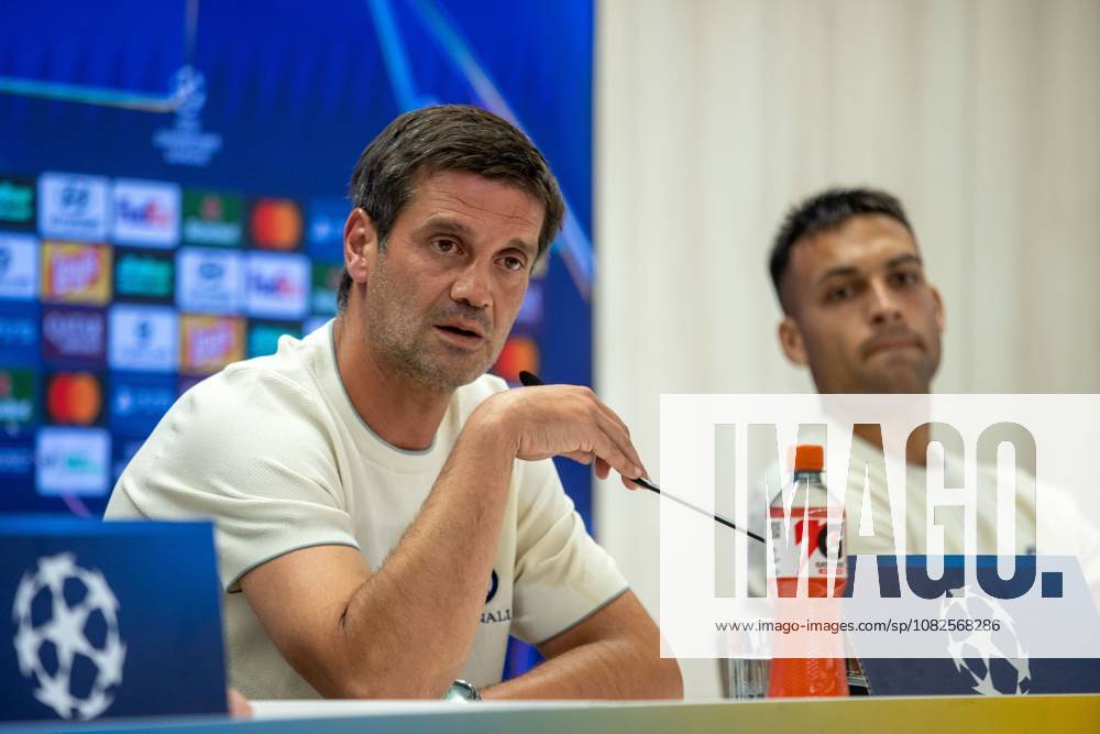 UEFA Champions League press conference, PK, Pressekonferenz Inter Milan in Madrid, Spain - 7 Sep 2026 Cristian Chivu, Inter Milan s technical director, speaks to reporters at the press conference ahead of the UEFA Champions League match between Real Madrid and Inter Milan at the Santiago Bernabéu Stadium Madrid Spain