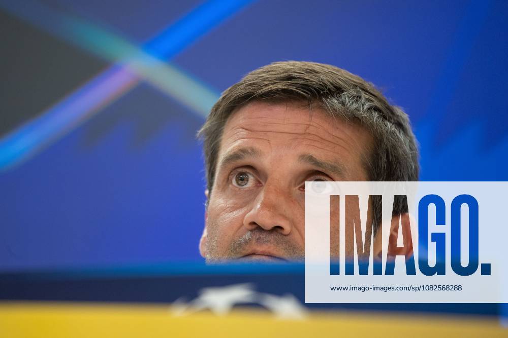 UEFA Champions League press conference, PK, Pressekonferenz Inter Milan in Madrid, Spain - 7 Sep 2026 Cristian Chivu, Inter Milan s technical director, speaks to reporters at the press conference ahead of the UEFA Champions League match between Real Madrid and Inter Milan at the Santiago Bernabéu Stadium Madrid Spain