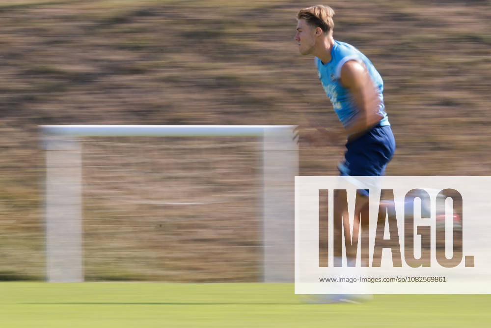 Napolis Rasmus Hojlund During training at the SSC Napoli sports center, Champions League Napoli - Arsenal Castel Volturno (CE) on September 08 , 2026