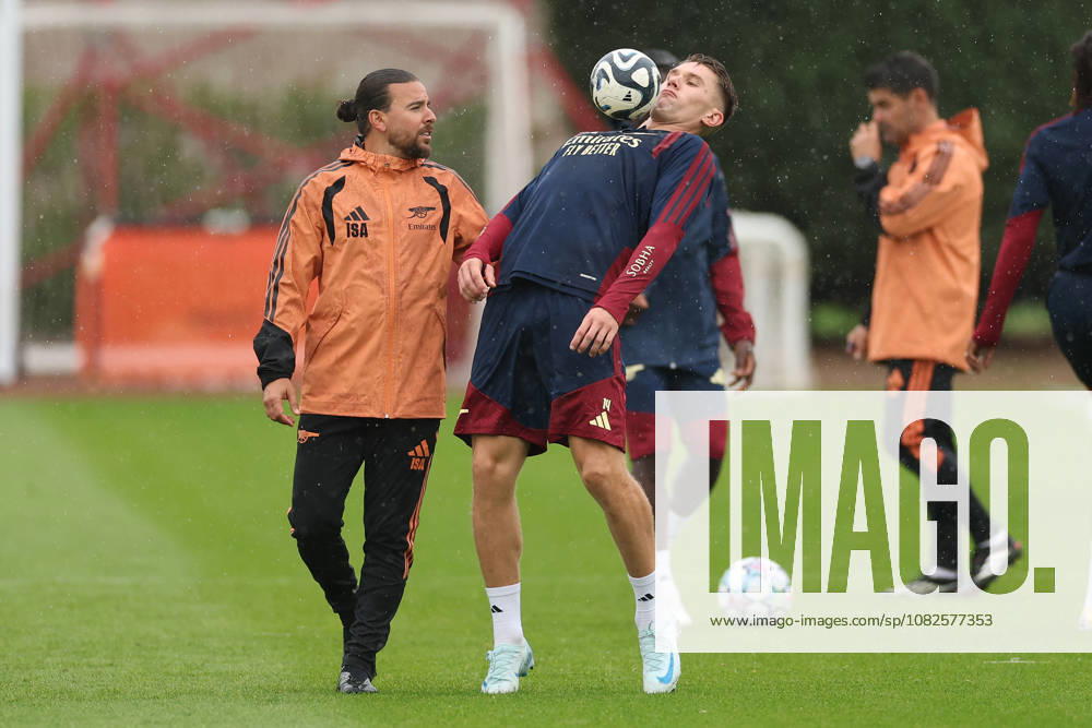 Arsenal Training, Champions League Viktor Gyokeres of Arsenal chests the ball alongside Hussein Isa, First Team Coach of Arsenal during the Arsenal Training session ahead of the UEFA Champions League Round 1 match v Napoli, at the Arsenal FC Training Centre, London Colney, England on 8 September 2026 Credit: Tiego Grenho Every Second Media Editorial use only. All images are copyright Every Second Media Limited. No images may be reproduced without prior permission.