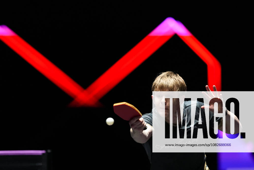 (260909) -- MACAO, Sept. 9, 2026 -- Tom Jarvis competes during the men s singles round of 32 match between Matsushima Sora of Japan and Tom Jarvis of England at the 2026 World Table tennis, Tischtennis (WTT) Champions Macao in Macao, south China, Sept. 9, 2026. ) (SP)CHINA-MACAO-TABLE TENNIS-WTT-MEN S SINGLES (CN) CheongxKamxKa