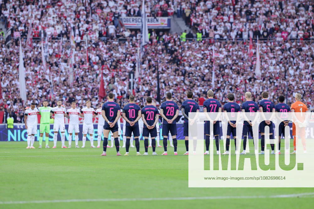 Stuttgart , Fußball UEFA Champions League VfB Stuttgart vs. Viking Stavanger , Schweigeminute vor dem Spiel