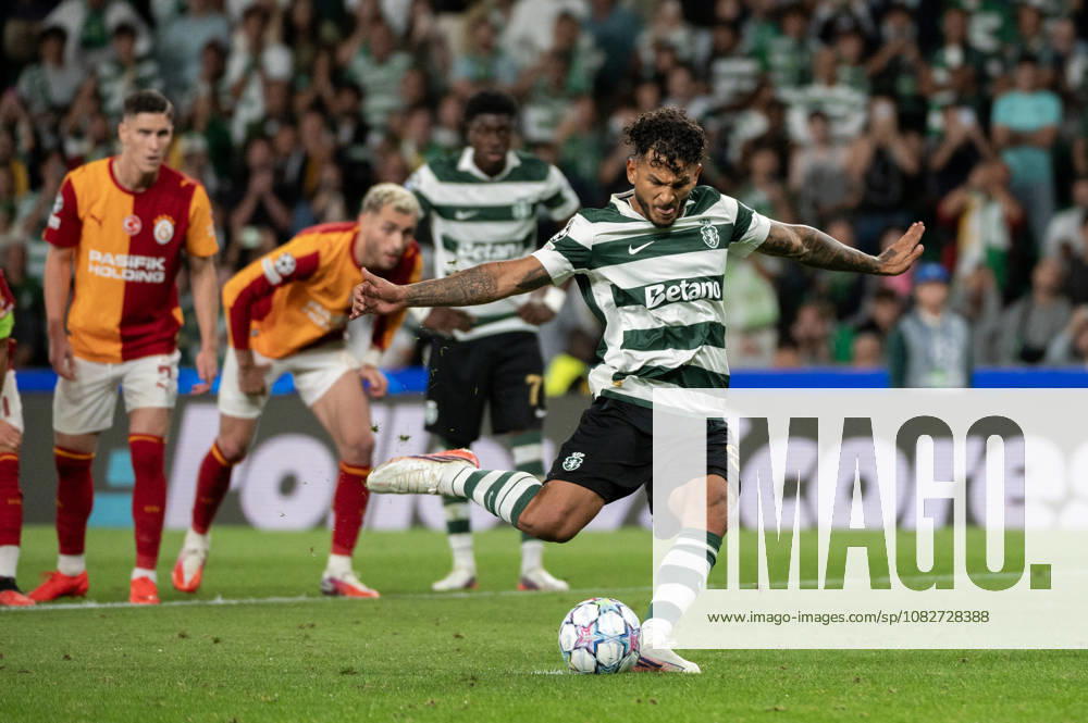 LUIS SUAREZ forward of Sporting CP scores the goal during the UEFA Champions League group stage match between Sporting CP and Galatasaray at Estadio Jose Alvalade. Lisbon Portugal - ZUMAr238 20260909_zip_r238_027