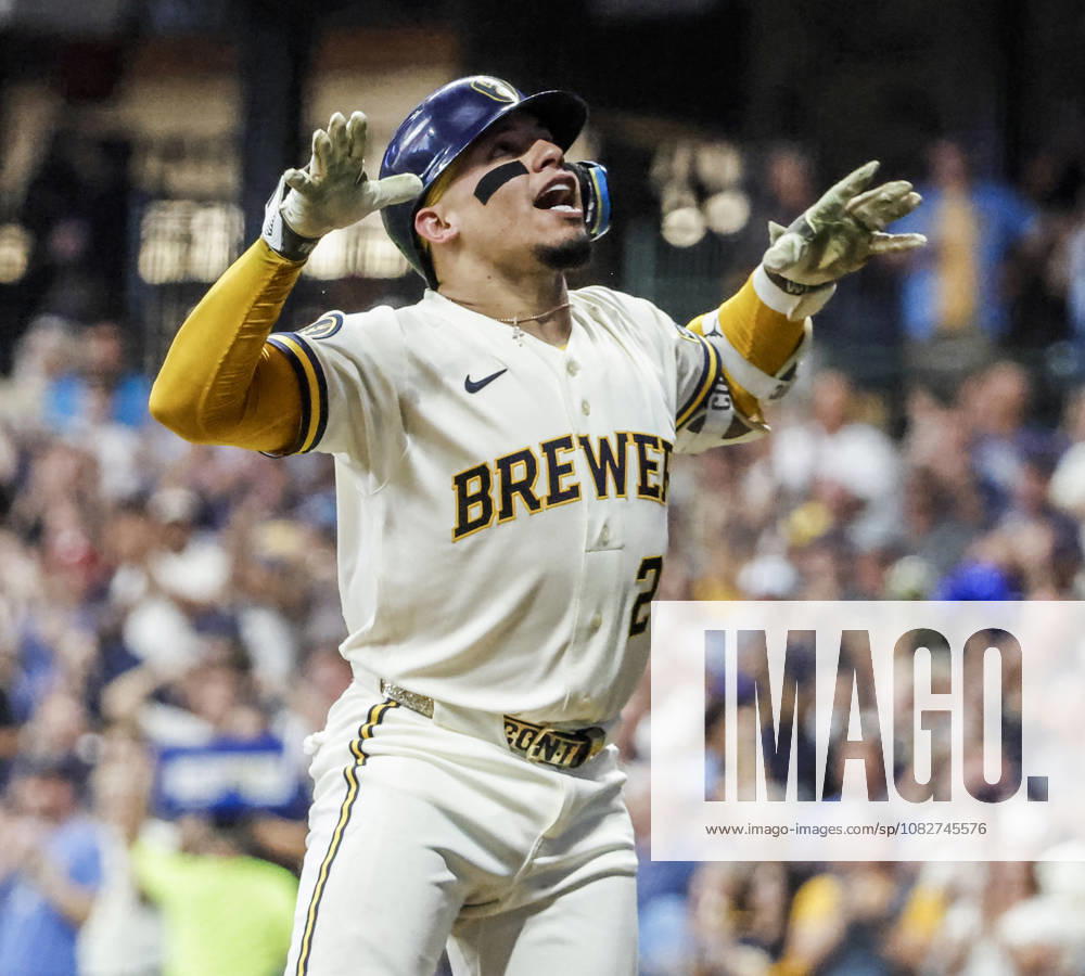 Milwaukee Brewers catcher William Contreras reacts as he runs the bases after hitting a two RBI home run in the second inning of the MLB, Baseball Herren, USA game between the Chicago Cubs and the Milwaukee Brewers at American Family Field in Milwaukee, Wisconsin on Wednesday, September 9, 2026. MIL20260909815 TANNENxMAURY