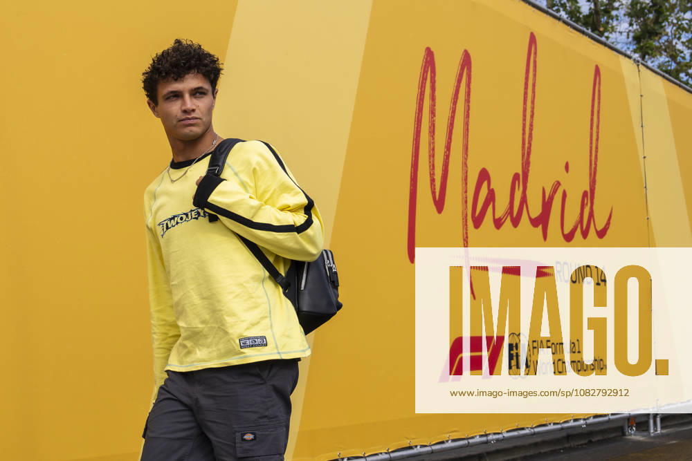 Madrid, Madring, Formula 1: Gran Premio de Espana: F1 Tag Heuer Gran Premio de Espana 2026: 1 Lando NORRIS (McLaren Mastercard F1 Team) rrive at the paddock Madrid Madring Madrid Spain