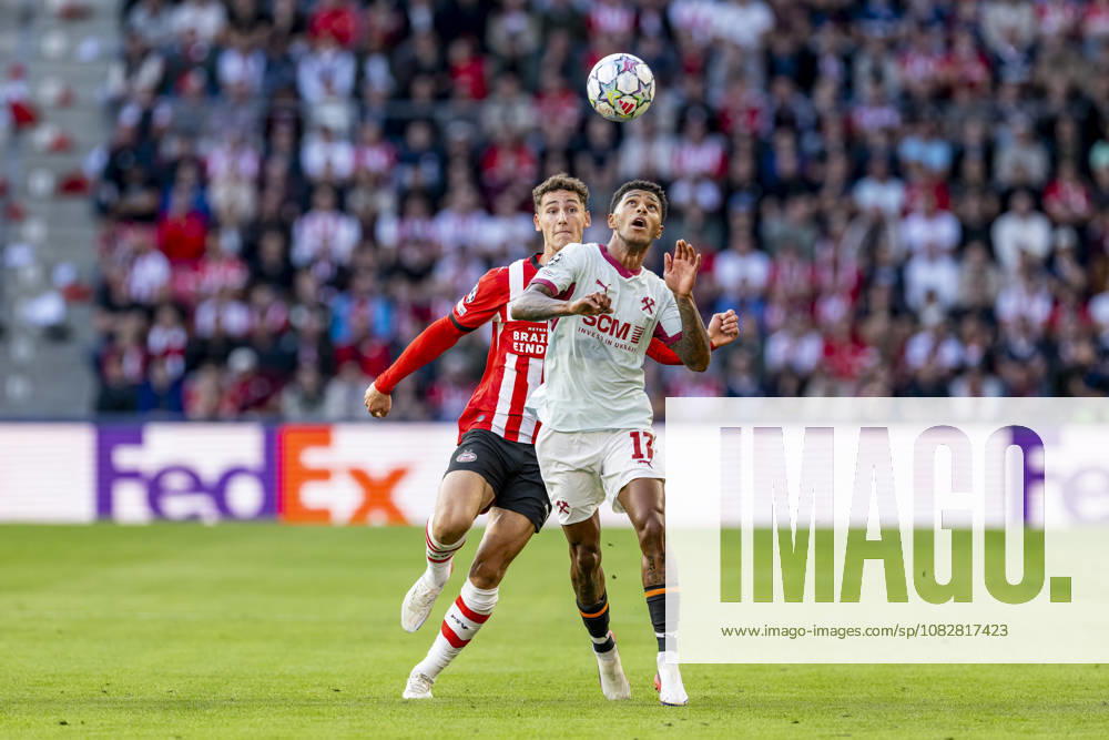 EINDHOVEN - (l-r) PSV Eindhoven forward Ruben van Bommel and Shakhtar Donetsk defender Vinicius Tabios during the UEFA Champions League match between PSV and Shakhtar Donetsk at Philips Stadion on 10 September 2026 in Eindhoven, Nederland. (Photo by DeFodi Images) -