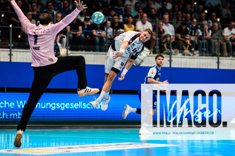 Fabian Wiederstein (SG BBM Bietigheim, 18), Matija Spikic (ThSV Eisenach, 01), David More (ThSV Eisenach, 15) GER, ThSV Eisenach gegen SG BBM Bietigheim, 1. Opel Handballbundesliga, Handball, 4.Spieltag, Saison 2026 2027, 19.00 Uhr, 10.09.2026 GER, ThSV Eisenach gegen SG BBM Bietigheim, 1. Opel Handballbundesliga, Handball, 4.Spieltag, Saison 2026 2027, 19.00 Uhr, 10.09.2026 Eisenach