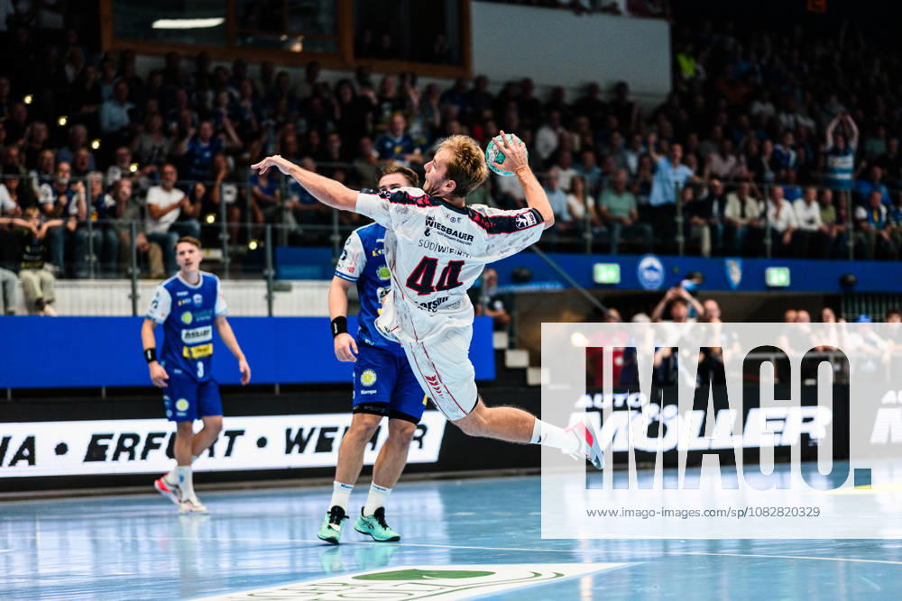 Mathias Rohde Larson (SG BBM Bietigheim, 44) komplett frei vor dem Eisenacher Tor. GER, ThSV Eisenach gegen SG BBM Bietigheim, 1. Opel Handballbundesliga, Handball, 4.Spieltag, Saison 2026 2027, 19.00 Uhr, 10.09.2026 GER, ThSV Eisenach gegen SG BBM Bietigheim, 1. Opel Handballbundesliga, Handball, 4.Spieltag, Saison 2026 2027, 19.00 Uhr, 10.09.2026 Eisenach