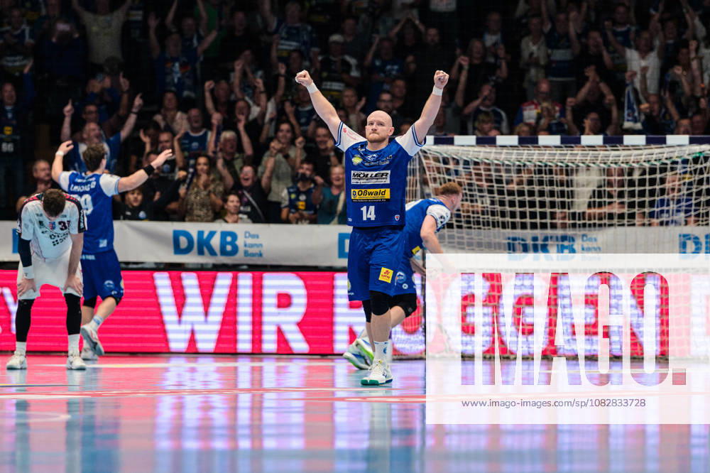 Peter Walz (ThSV Eisenach, 14) feiert den Sieg. GER, ThSV Eisenach gegen SG BBM Bietigheim, 1. Opel Handballbundesliga, Handball, 4.Spieltag, Saison 2026 2027, 19.00 Uhr, 10.09.2026 GER, ThSV Eisenach gegen SG BBM Bietigheim, 1. Opel Handballbundesliga, Handball, 4.Spieltag, Saison 2026 2027, 19.00 Uhr, 10.09.2026 Eisenach