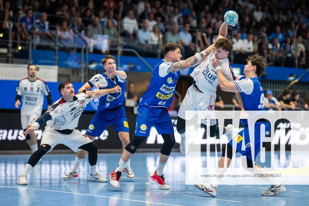 Handball Opel Handball 1. Bundesliga Saison 2026 - 2027 Werner Assmann Halle 4. Spieltag ThSV Eisenach - SG BBM Bietigheim im Foto: Tillman Leu 99 (ThSV Eisenach) und Stephan Seitz 44 (ThSV Eisenach) jubeln ( Deutschland Thueringen Eisenach