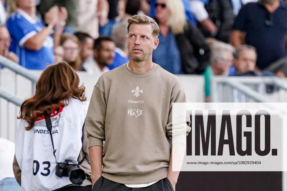 Deutschland: Fussball Saison 2026 2027 , 2. Bundesliga , 5. Spieltag , SV Darmstadt 98 vs. Arminia Bielefeld - Merck-Stadion am Böllenfalltor (Darmstadt) : Florian Kohfeldt (Trainer, SV Darmstadt 98) Mimik, Gesichtsausdruck, Emotion Darmstadt Merck-Stadion am Böllenfalltor Deutschland Germany