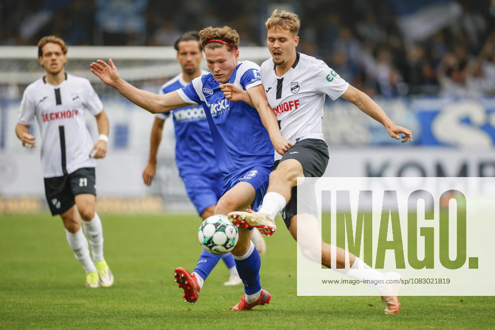 Sportclub Arena , Verl, GER, 3. Liga, 5. Spieltag: SC Verl vs SV Meppen, Richard Meier (SV Meppen 13) vs Tom Baack (SC Verl 5) DFL REGULATIONS PROHIBIT ANY USE OF PHOTOGRAPHS AS IMAGE SEQUENCES AND OR QUASI-VIDEO. Verl NRW Sportclub Arena