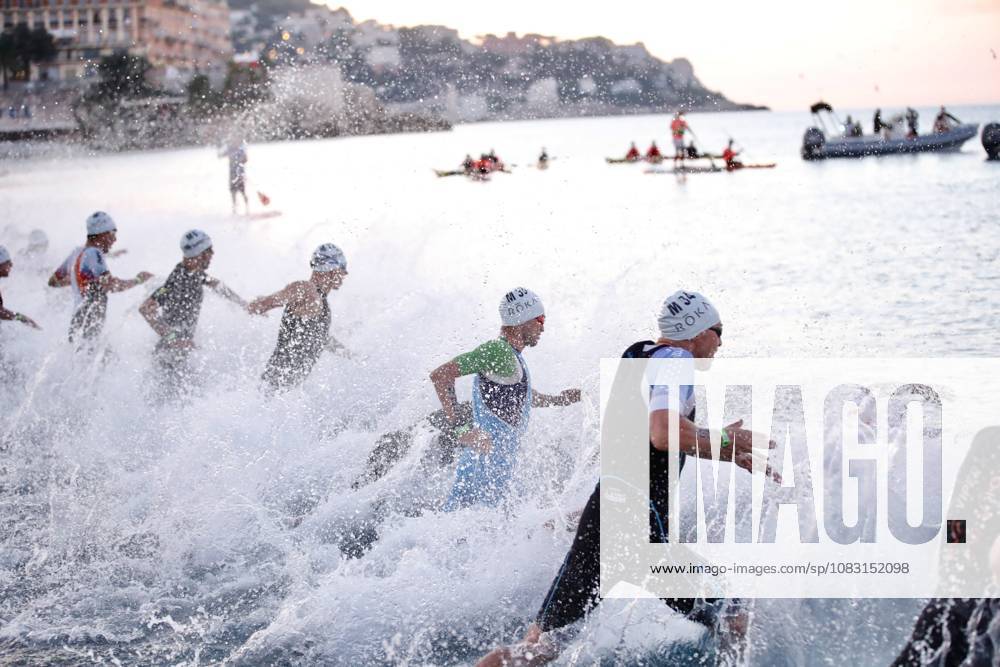 Ironman 70.3 masculin PHOTOPQR NICE MATIN Dylan Meiffret ; Nice ; 13 09 2026 ; Ironman 70.3 masculin, départ natation et, sortie d eau. Vélo départ Nice; September 13, 2026; Men s Ironman 70.3: swim start and swim exit; bike start. Nice France