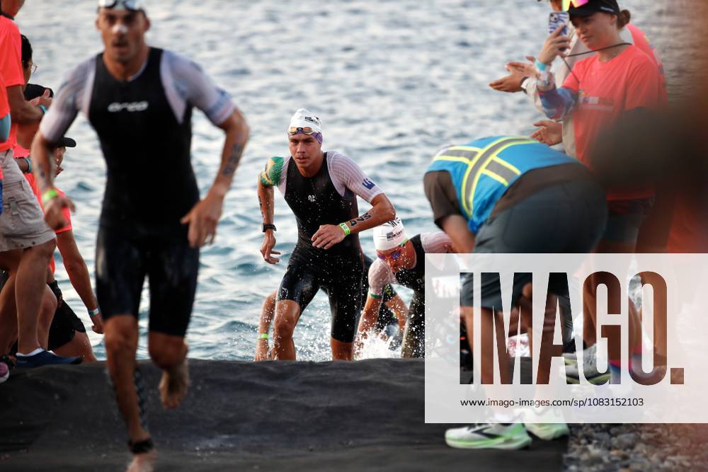 Ironman 70.3 masculin PHOTOPQR NICE MATIN Dylan Meiffret ; Nice ; 13 09 2026 ; Ironman 70.3 masculin, départ natation et, sortie d eau. Vélo départ Nice; September 13, 2026; Men s Ironman 70.3: swim start and swim exit; bike start. Nice France