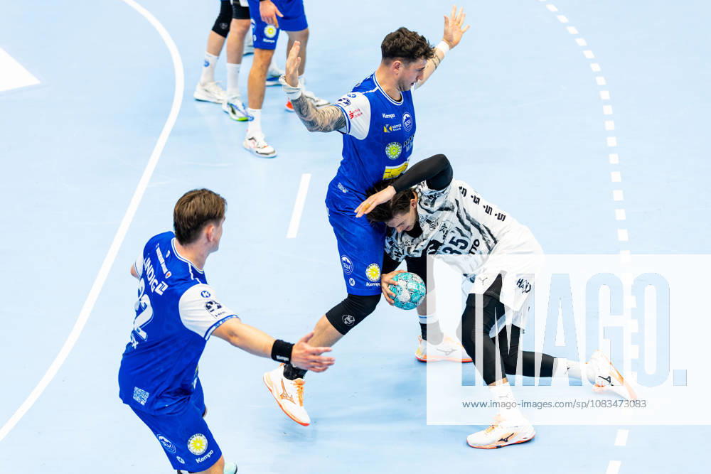 GER, Handball, Maenner, Saison 26 27, Opel 1.Bl, 5.Spieltag, ThSV Eisenach - THW Kiel Domen Makuc (THW Kiel), Justin Kurch (ThSV Eisenach,52) 99817 Eisenach Werner-Assmann-Halle Am Sportp Thueringen Deutschland