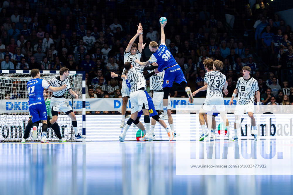 GER, Handball, Maenner, Saison 26 27, Opel 1.Bl, 5.Spieltag, ThSV Eisenach - THW Kiel Dominik Solak (ThSV Eisenach,30) 99817 Eisenach Werner-Assmann-Halle Am Sportpark Thueringen Deutschland
