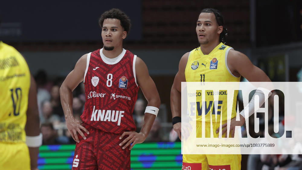 Im Bild: v.li. Brandon Tischler (Wuerzburg Baskets, 8) und Nicholas Tischler (EWE Baskets Oldenburg) 25.09.2026, Fitness First Wuerzburg Baskets vs. EWE Baskets Oldenburg, easyCredit BBL, 2. Spieltag, Deutschland, 97072, tectake-Arena Wuerzburg,