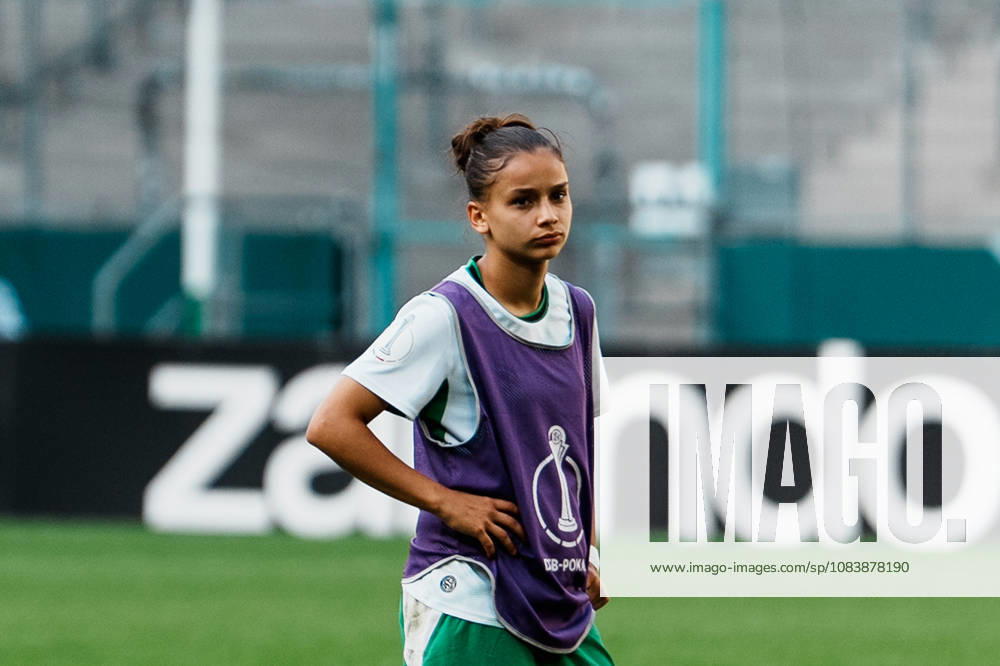 Deutschland, Fußball DFB - Pokal Frauen 2026 2027, 1. Runde - Borussia Mönchengladbach vs FC Bayern München (ista - Borussia - Park): Alina Abdii (Borussia Mönchengladbach, 11) Emotionen, Mimik, traurig, Niederlage, Frust, Trauer
