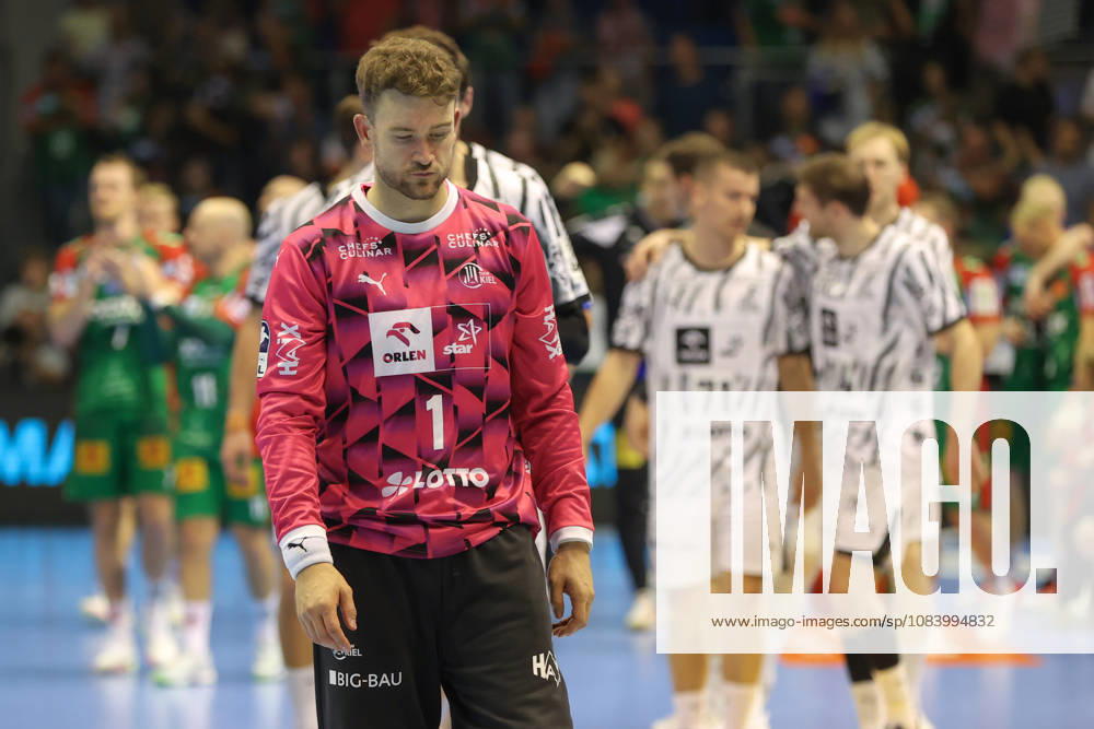 Handball Opel HBL, SC Magdeburg - THW Kiel, v.l. Gonzalo Perez de Vargas (Kiel, 1) enttaeuscht, schaut enttaeuscht, niedergeschlagen, disappointed Magdeburg