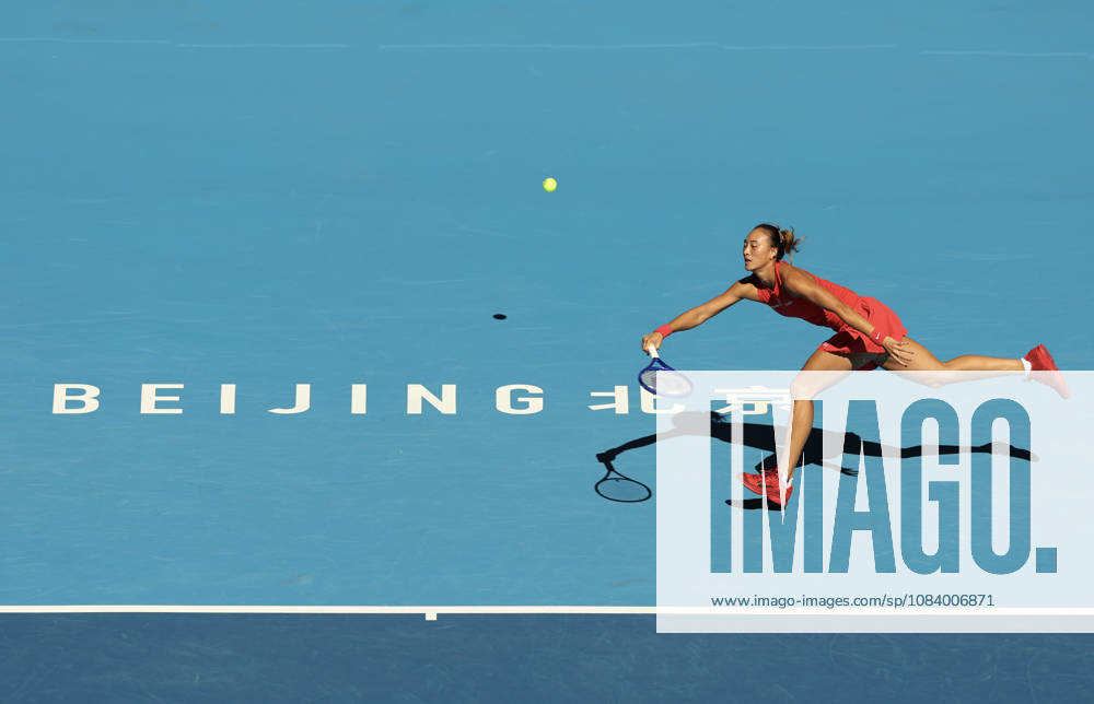 (261001) -- BEIJING, Oct. 1, 2026 -- Zheng Qinwen competes during the women s singles first round match between Zheng Qinwen of China and Shi Han of China at 2026 China Open tennis tournament in Beijing, China, Oct. 1, 2026. ) (SP)CHINA-BEIJING-TENNIS-CHINA OPEN-WOMEN S SINGLES(CN) BaixXuefei