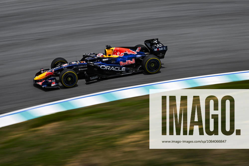 F1 - BAHRAIN GRAND PRIX IN MALAYSIA 2026 03 VERSTAPPEN Max (nld), Red Bull Racing Ford RB22, action during the 2026 Formula 1 Bahrain Grand Prix in Malaysia, 16th round of the 2026 Formula One World Championship, WM, Weltmeisterschaft from October 2 to 4, 2026 on the Sepang International Circuit, in Sepang, Malaysia - SepangMalaysia