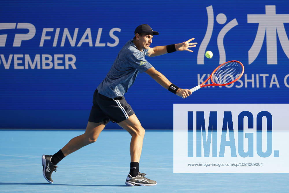 Matteo Arnaldi (Italy) returns a shot against Carlos Alcaraz (Spain) during their Round of 16 match at the Kinoshita Group Japan Open Tennis Championships at Ariake Colosseum in Tokyo. The tournament runs from September 29 to October 6. Alcaraz won 7-6(6), 6-1. Tokyo Japan - ZUMAm191 20261003_aap_m191_051