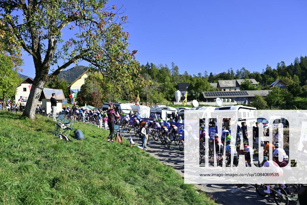 UEC 2026 Road European Championships Ljubljana 03 10 2026 LJUBLJANA, SLOVENIA - OCTOBER 03 : Illustration picture of the peloton during the Men Junior cycling road race of the 2026 UEC Road European Championships Ljubljana. An UCI Continental Championships cycling race of 110,5 km with start and finish in Sencur on October 3, 2026 in Ljubljana, Slovenia, 03 10 2026 Ljubljana Slovenia