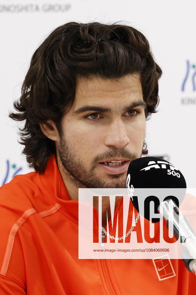 Carlos Alcaraz (Spain) speaks during a press conference, PK, Pressekonferenz after winning the Round of 16 match against Matteo Arnaldi (Italy) at the Kinoshita Group Japan Open Tennis Championships at Ariake Colosseum in Tokyo. The tournament runs from September 29 to October 6. Alcaraz won 7-6(6), 6-1. Tokyo Japan - ZUMAm191 20261003_aap_m191_059