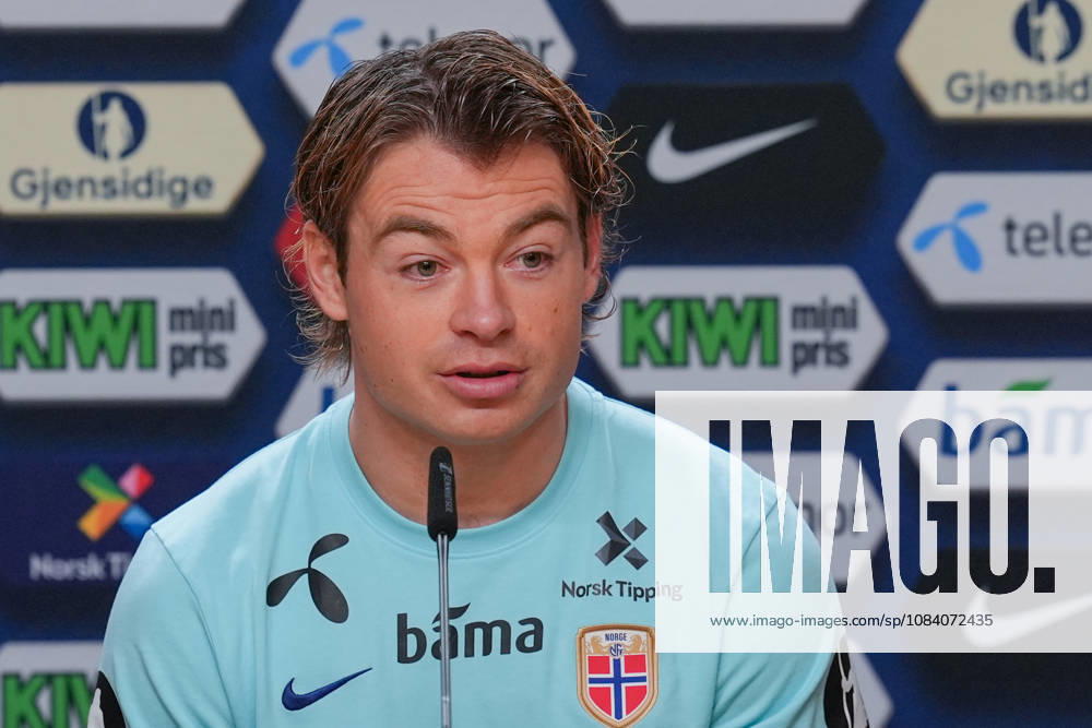 Soccer, Nations League: Portugal vs. Norway; Nations League: Porto, Portugal, October 3, 2026. Norway s Patrick Berg during a press conference before training at Estádio do Dragão the day before the match against Portugal. Photo: Lise Aserud, NTB. Porto, Wales. . RESTRICTED USE FOR BETTING COMPANIES.