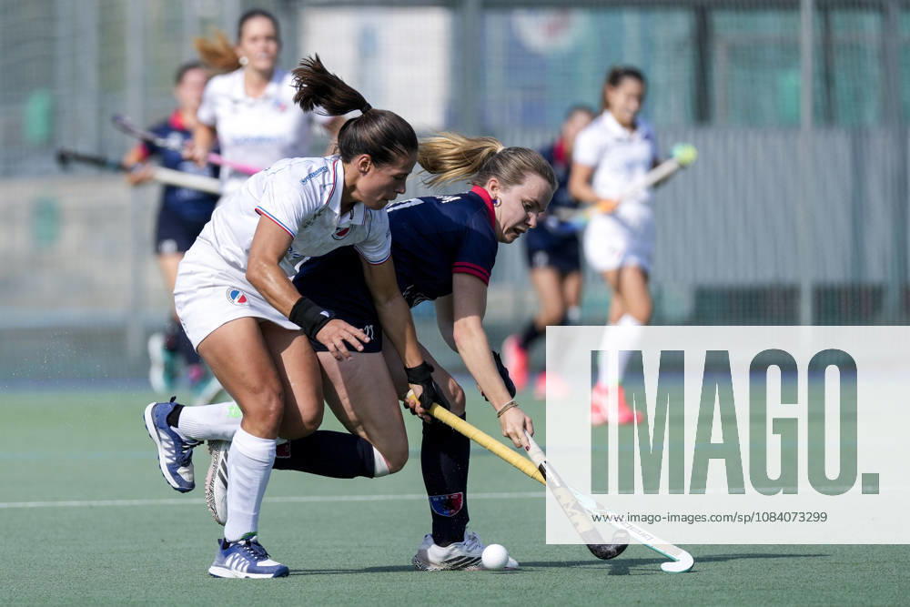 V.li.: Lucina von der Heyde (MHC, 2), Philine Drumm (BHC, 27), Zweikampf, Spielszene, Duell, duel, tackle, tackling, Dynamik, Action, Aktion, 03.10.2026, Mannheim (Deutschland), Hockey, 1. Bundesliga, Damen, Mannheimer HC - Berliner HC