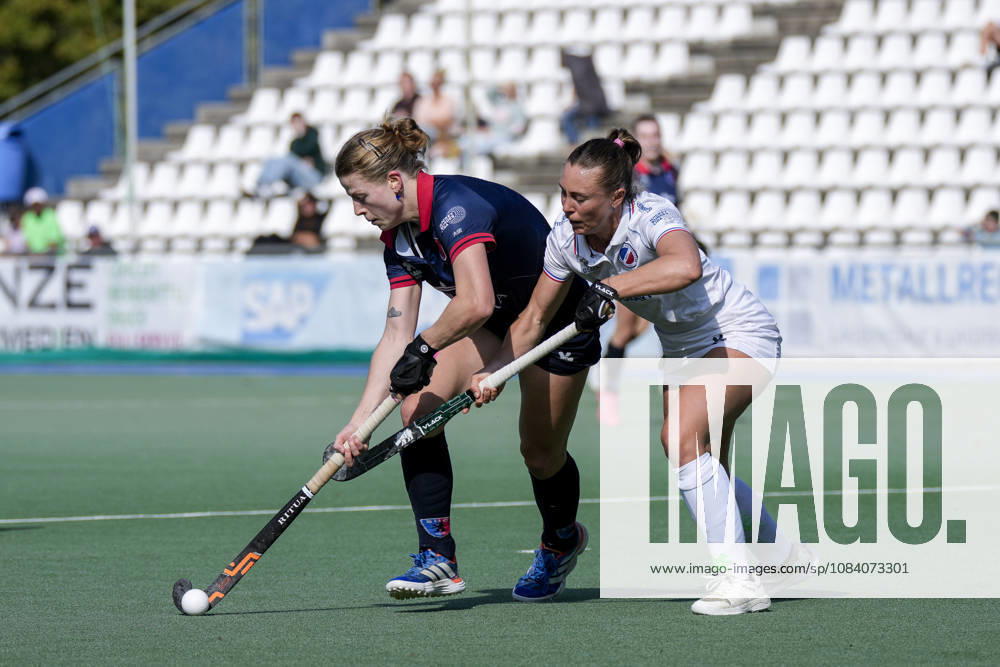 V.li.: Luzie Franz (BHC, 12), Agustina Habif (MHC, 5), Zweikampf, Spielszene, Duell, duel, tackle, tackling, Dynamik, Action, Aktion, 03.10.2026, Mannheim (Deutschland), Hockey, 1. Bundesliga, Damen, Mannheimer HC - Berliner HC