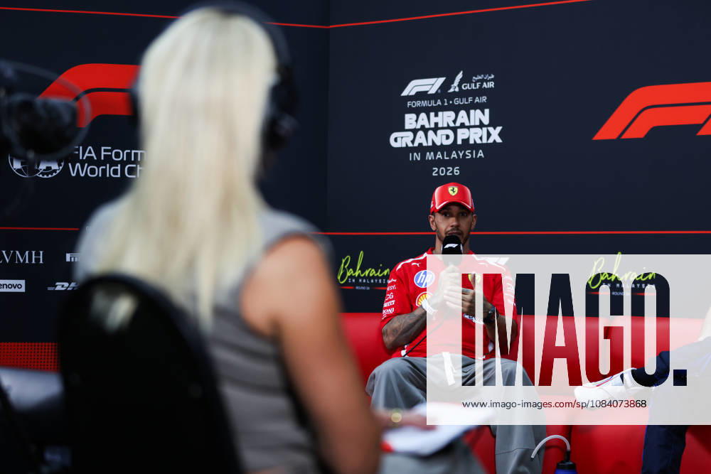 F1 - BAHRAIN GRAND PRIX IN MALAYSIA 2026 BROOKES Rachel, press conference, PK, Pressekonferenz HAMILTON Lewis (gbr), Scuderia Ferrari SF-26, portrait during the 2026 Formula 1 Bahrain Grand Prix in Malaysia, 16th round of the 2026 Formula One World Championship, WM, Weltmeisterschaft from October 2 to 4, 2026 on the Sepang International Circuit, in Sepang, Malaysia - SepangMalaysia