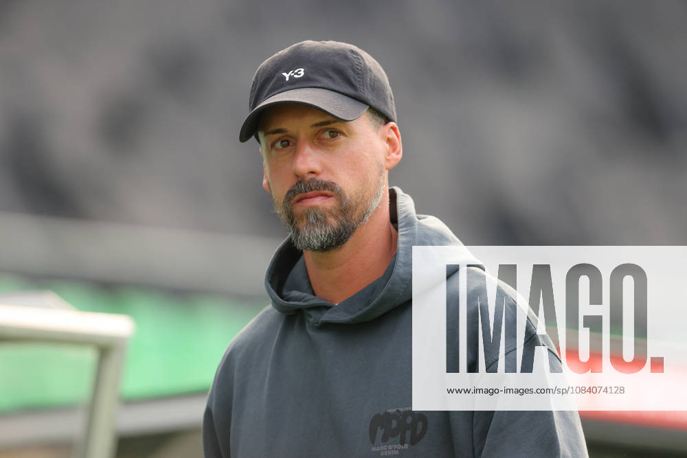 Fussball Testspiel, Hannover 96 - SC Verl, v.l. Sandro Wagner (Hannover, Trainer) Portrait, Portraet, Einzelbild Hannover