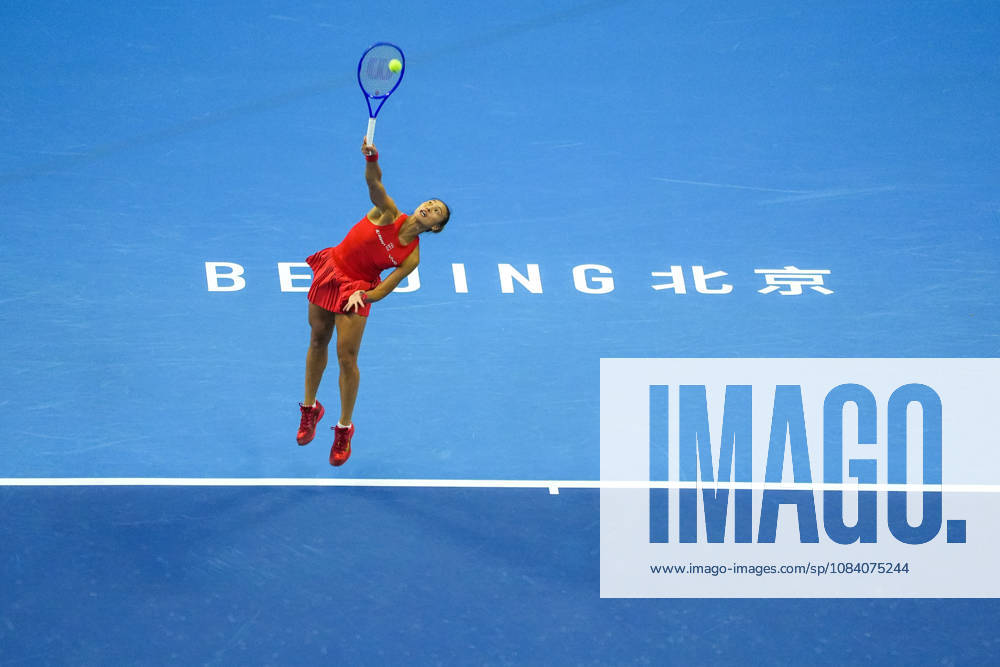 (261003) -- BEIJING, Oct. 3, 2026 -- Zheng Qinwen of China serves to Anna Kalinskaya of Russia during the women s singles second round match at 2026 China Open tennis tournament in Beijing, China, Oct. 3, 2026. ) (SP)CHINA-BEIJING-TENNIS-CHINA OPEN-WOMEN S SINGLES(CN) XiexHan