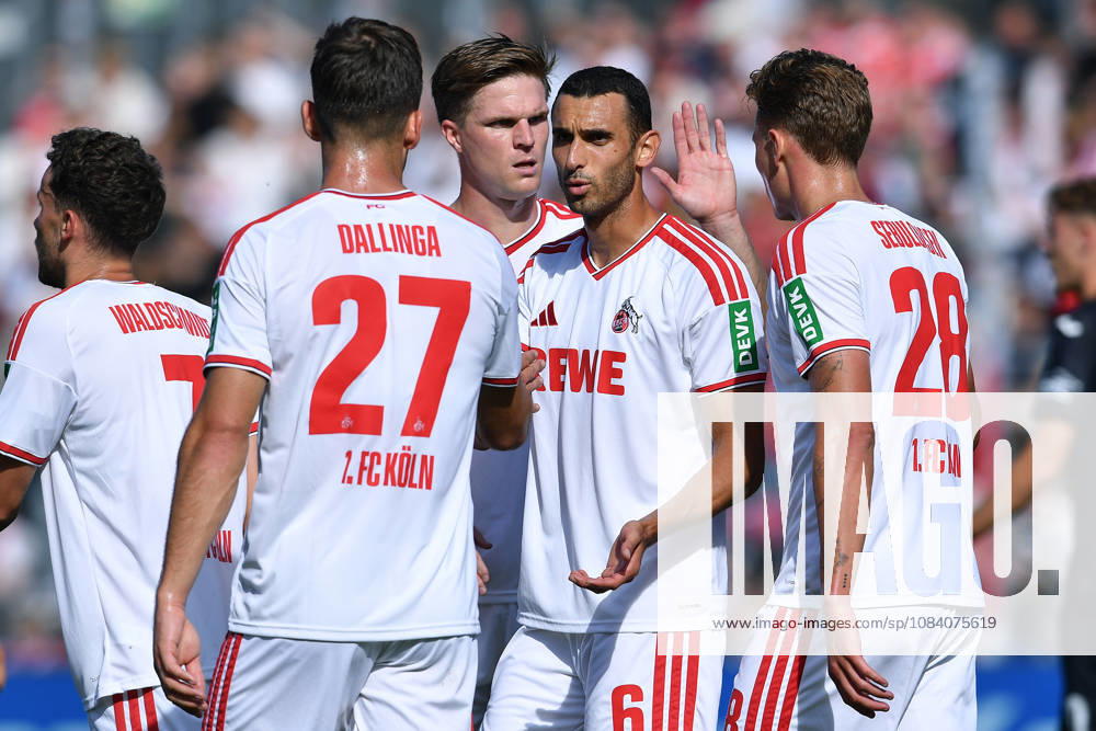 Fußball Testspiel FC Viktoria Köln - 1. FC Köln am 03.10.2026 im Sportpark Höhenberg in Köln Torjubel zum 0:1 durch Sebastian Sebulonsen ( Köln )