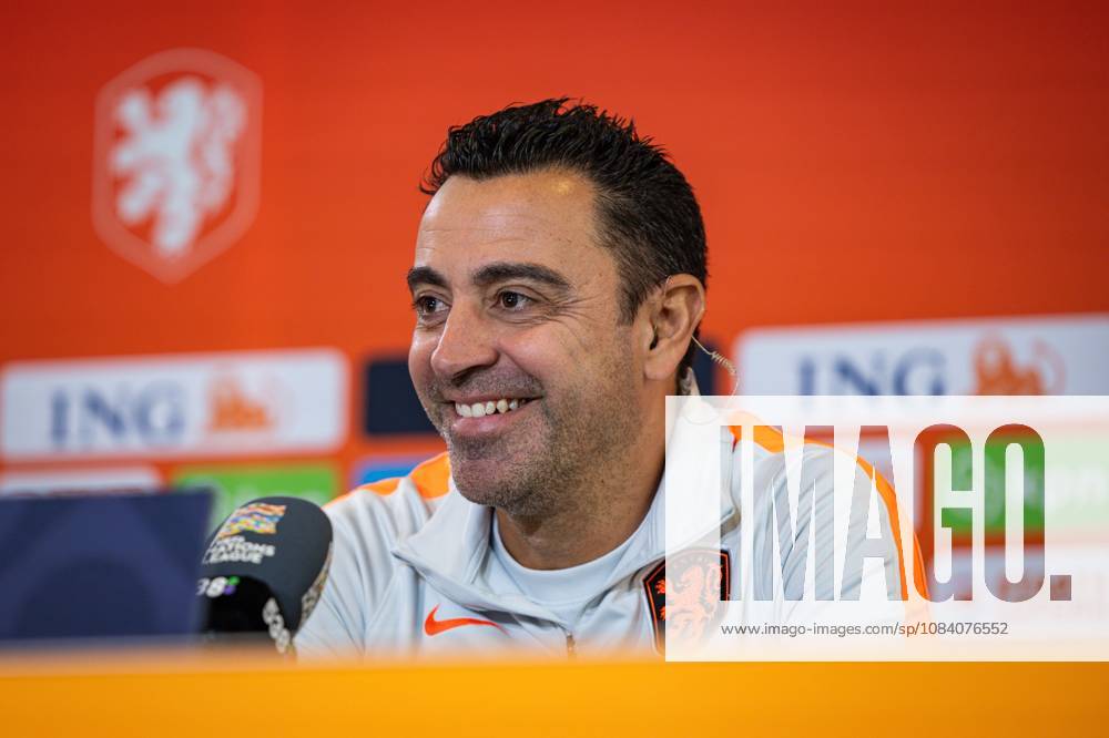 ZEIST - National coach Xavi Hernandez during a press conference, PK, Pressekonferenz at the KNVB Campus in preparation for the Nations League match against Serbia. SONNY LENSEN ANP ANPxSportx IVx 571380190 originalFilename: 571380190