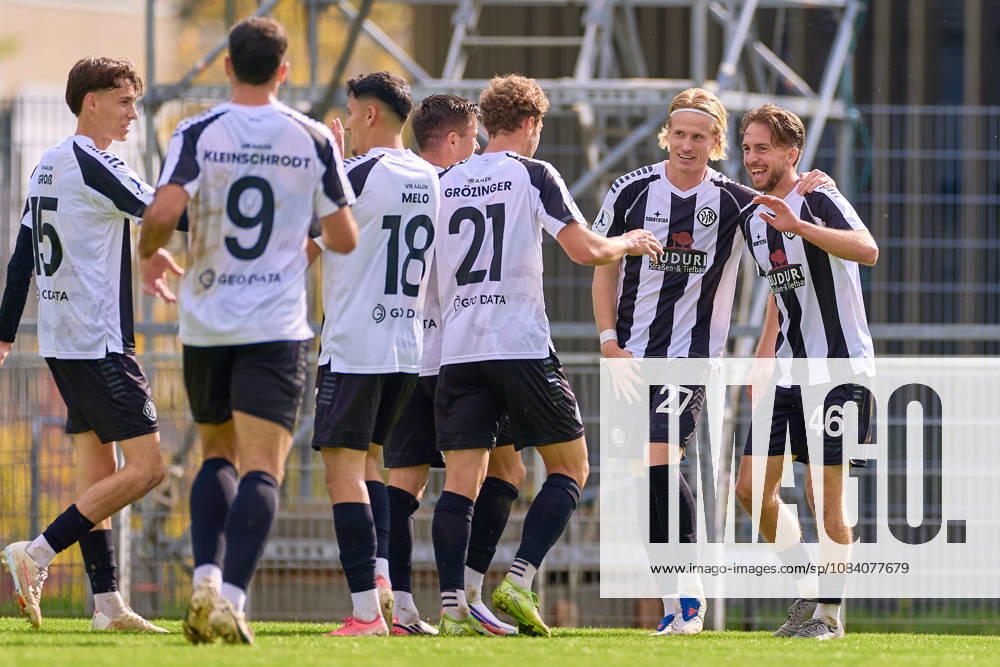Torjubel der Aalener, Gianluca Gaudino (VfR Aalen, 46) ueber sein Tor, Treffer zur 1:0 Fuehrung fuer Aalen, Vico Meien (VfR Aalen, 27) gratuliert GER, VfR Aalen vs. FSV Frankfurt, Fussball, Regionalliga Suedwest - Herren, 10. Spieltag, Spielzeit 2026 2027, 03.10.2026 GER, VfR Aalen vs. FSV Frankfurt, Fussball, Regionalliga Suedwest - Herren, 10. Spieltag, Spielzeit 2026 2027, 03.10.2026 Aalen