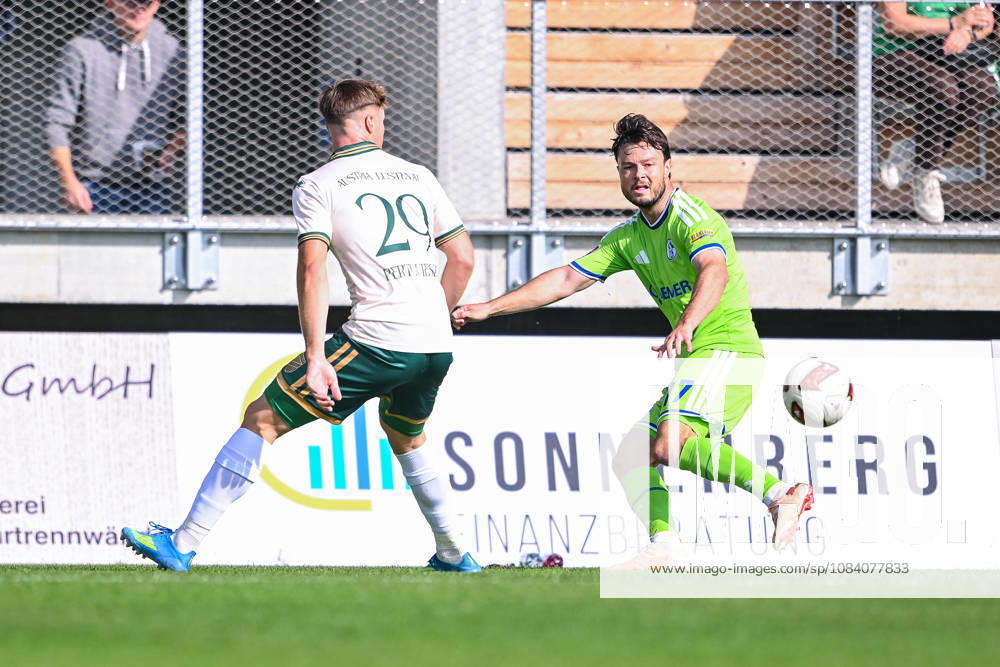 Fussball, Saison 2026 2027, Testspiel, SC Austria Lustenau - FC Schalke 04, Niklas Pertlwieser (SC Austria Lustenau), Adrian Gantenbein (FC Schalke 04) xRHR-FOTO YYx