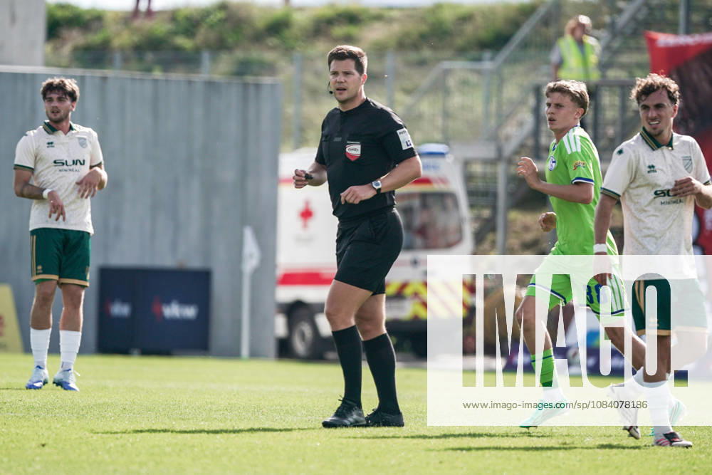 Fussball: Österreich: Testspiel 2025 2026 - 03.10.2026 - SC Austria Lustenau vs. FC Schalke 04 - SUN MINIMEAL Arena (Lustenau, Österreich); Schiedsrichter Felix Ouschan
