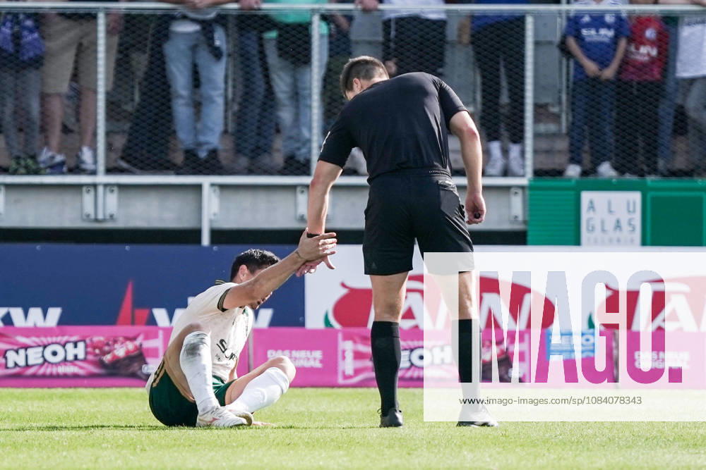 Fussball: Österreich: Testspiel 2025 2026 - 03.10.2026 - SC Austria Lustenau vs. FC Schalke 04 - SUN MINIMEAL Arena (Lustenau, Österreich); Danilo Soares (Austria Lustenau), Schiedsrichter Felix Ouschan
