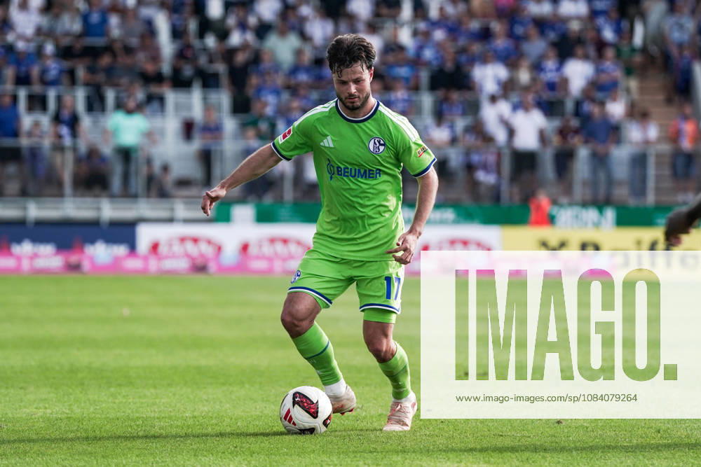 Fussball: Österreich: Testspiel 2025 2026 - 03.10.2026 - SC Austria Lustenau vs. FC Schalke 04 - SUN MINIMEAL Arena (Lustenau, Österreich); Adrian Gantenbein (Schalke 04)