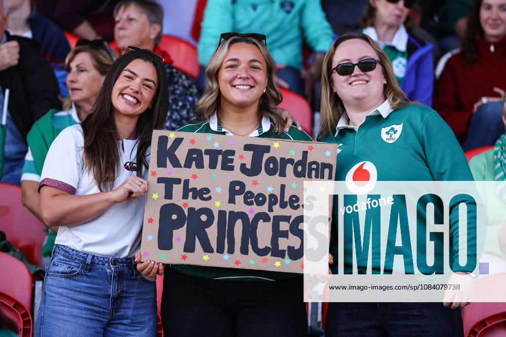 Women s International Test Match, Virgin Media Park, Cork 3 10 2026 Ireland vs Japan Ireland fans with a sign for Ireland s Kate Jordan ahead of her first cap Ireland fans with a sign for Kate Jordan ahead of her first cap 3 10 2026