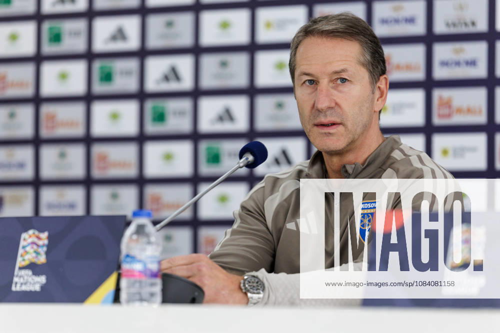 SOCCER - NL, KOS vs AUT PRISTINA,KOSOVO,03.OCT.26 - SOCCER - UEFA Nations League, OEFB international match, Länderspiel, Nationalmannschaft Kosovo vs Austria, preview, press conference, PK, Pressekonferenz team KOS. Image shows head coach Franco Foda (KOS). GEPAxpictures Rauthner