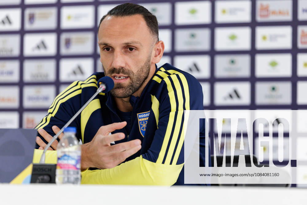 SOCCER - NL, KOS vs AUT PRISTINA,KOSOVO,03.OCT.26 - SOCCER - UEFA Nations League, OEFB international match, Länderspiel, Nationalmannschaft Kosovo vs Austria, preview, press conference, PK, Pressekonferenz team KOS. Image shows Dion Kacuri (KOS). GEPAxpictures Rauthner